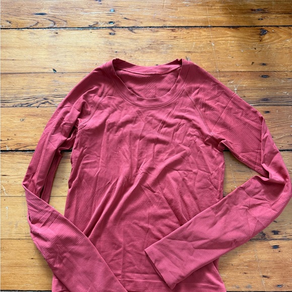 NWOT Lululemon Swiftly Tech Long-Sleeve Shirt 2.0 - Picture 5 of 8